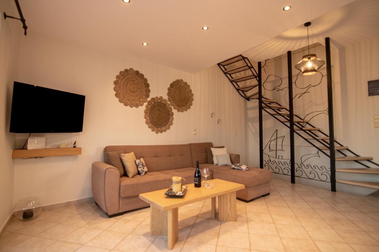 The Island House - Family Size Apt - Overlooking The Aegean - 3 Steps From The Beach มอโคลส ภายนอก รูปภาพ