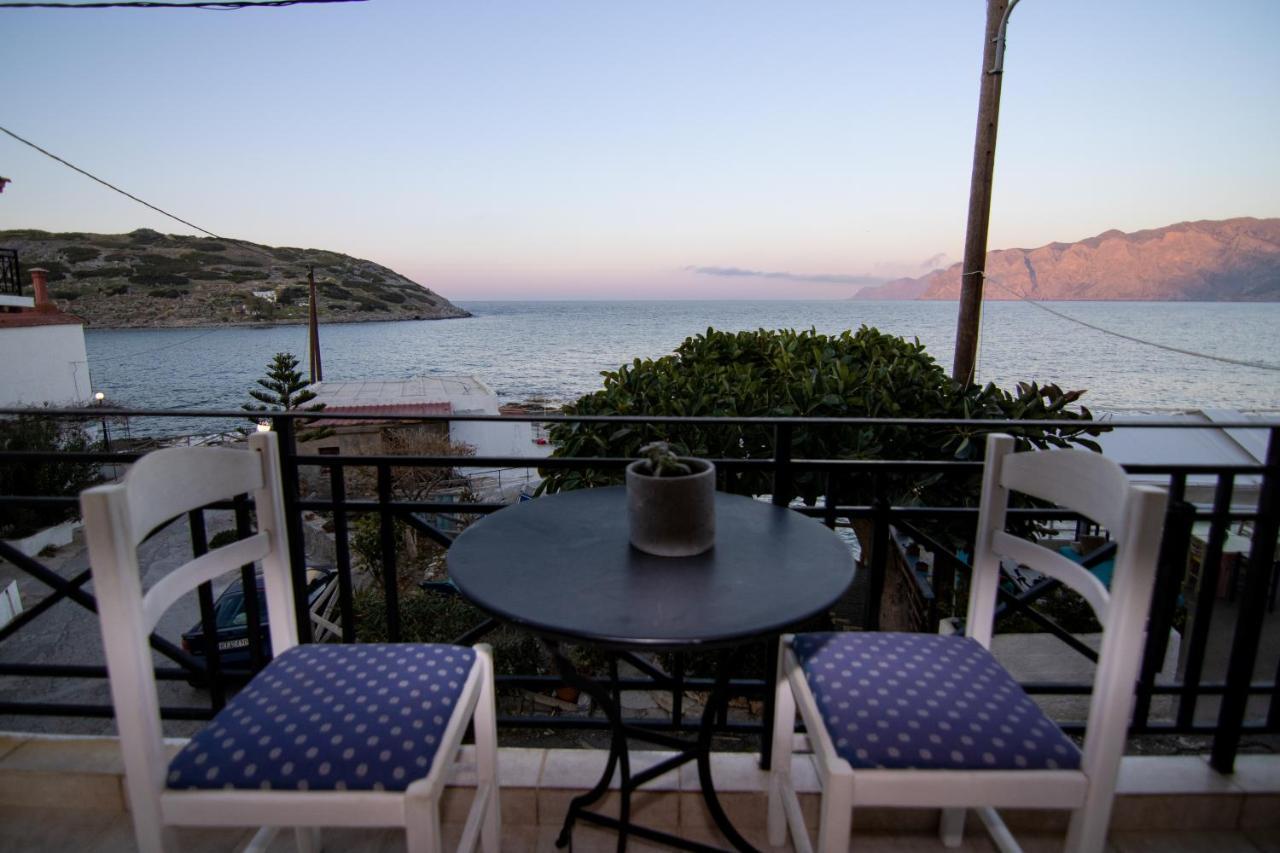 The Island House - Family Size Apt - Overlooking The Aegean - 3 Steps From The Beach มอโคลส ภายนอก รูปภาพ